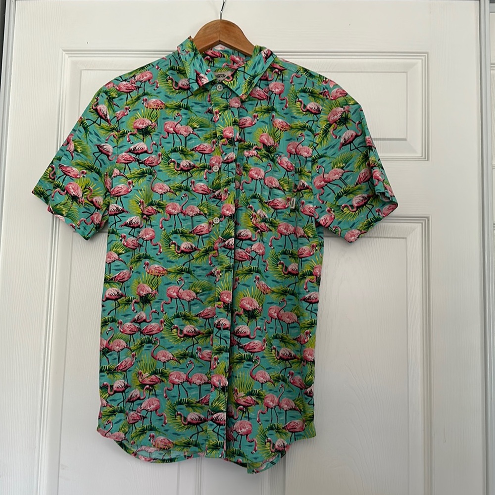 BUTTON DOWN SHORT SLEEVE